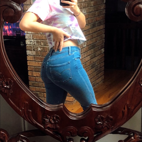 SOLD❗️Levi’s High Rise Jeans - Picture 4 of 6